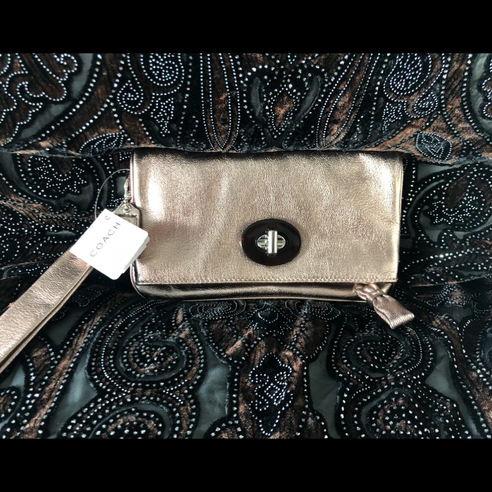 Coach Wristlet Brand New W Tags- pink metallic